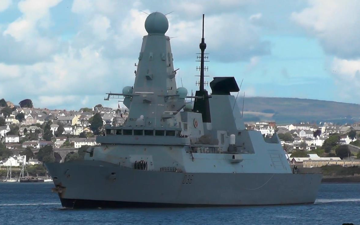 【英国皇家海军】45型驱逐舰"卫士"号(d-36)离开德文波特海军基地