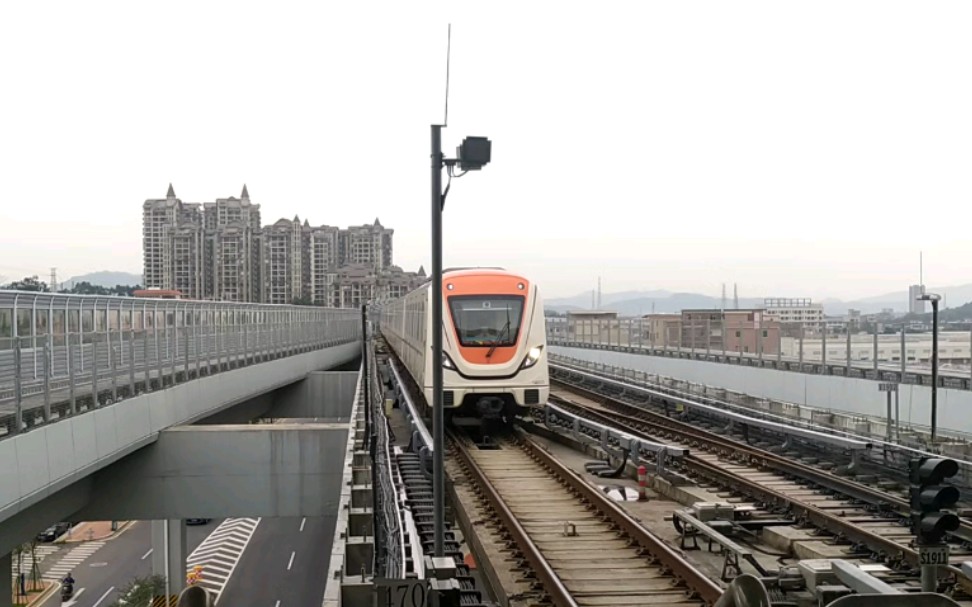 【铁道迷】广州地铁14号线b7型电客车14x003-004太平站下行进站_哔哩
