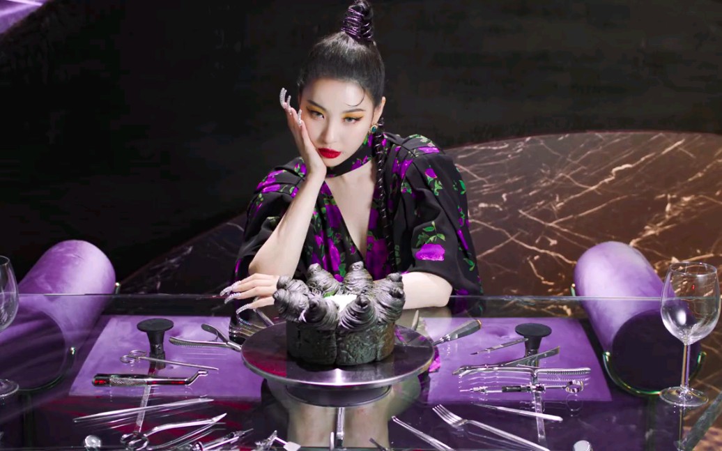 请注意!宣美最新mv《tail》