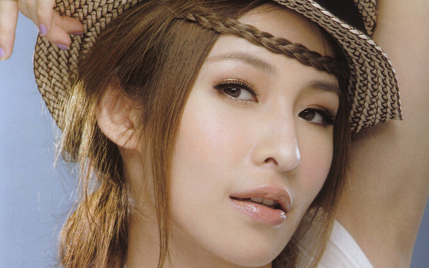 萧亚轩live爱的主打歌表白唱跳天后难得的类似爱情现场