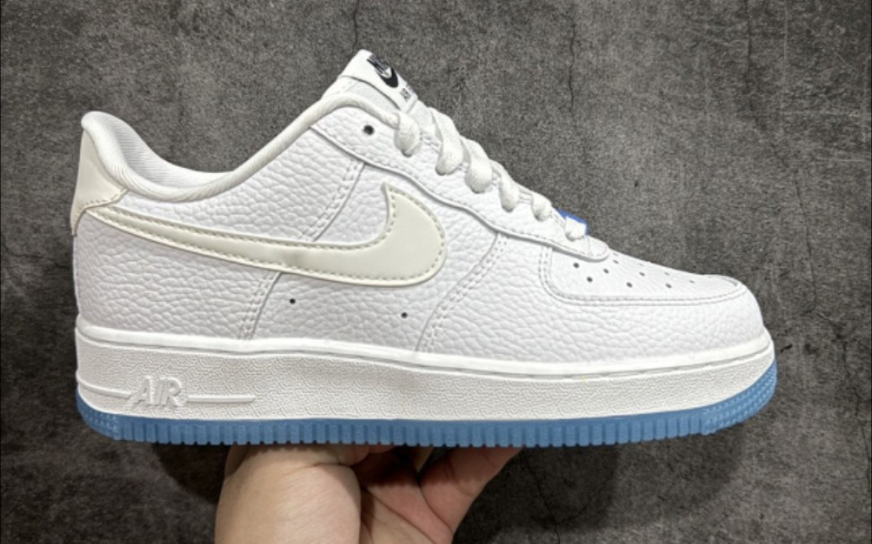 nike air force 1 07 af1 白蓝 热感应后跟!