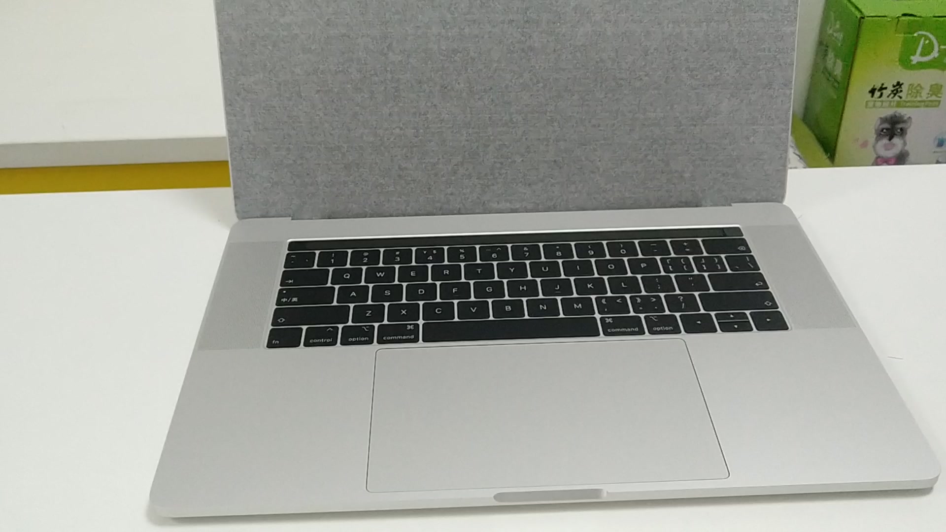 活动  还不会编辑视频的小白开箱19款macbook pro