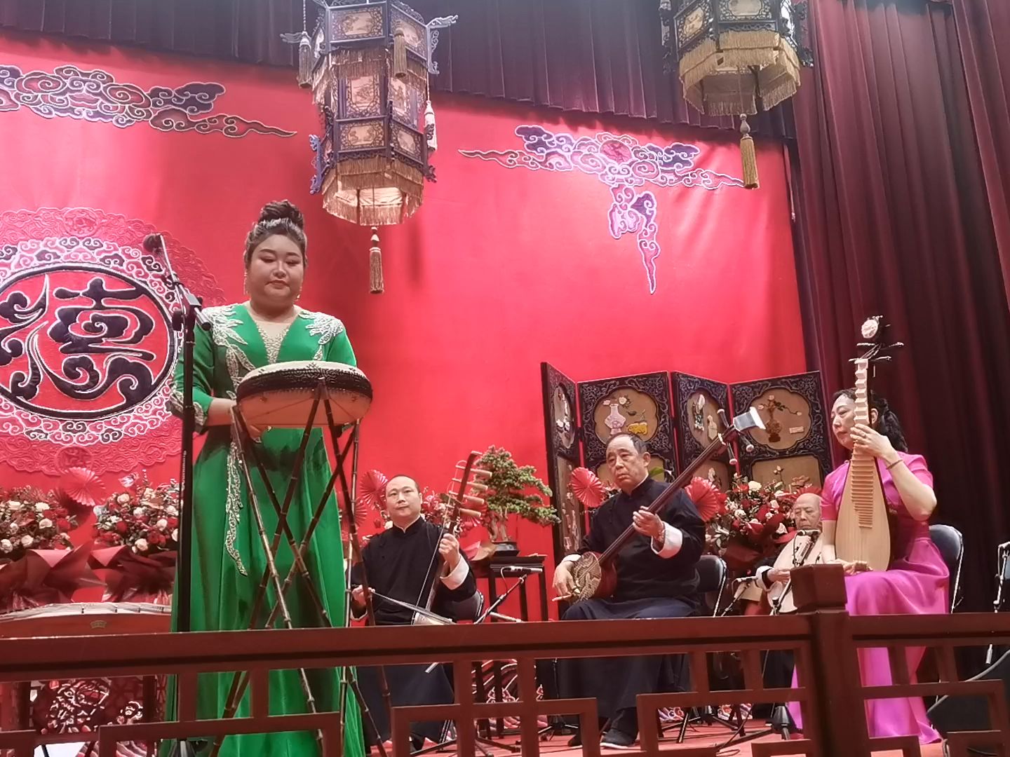 李钰《剑阁闻铃》返《丑末寅初》《祭晴雯》