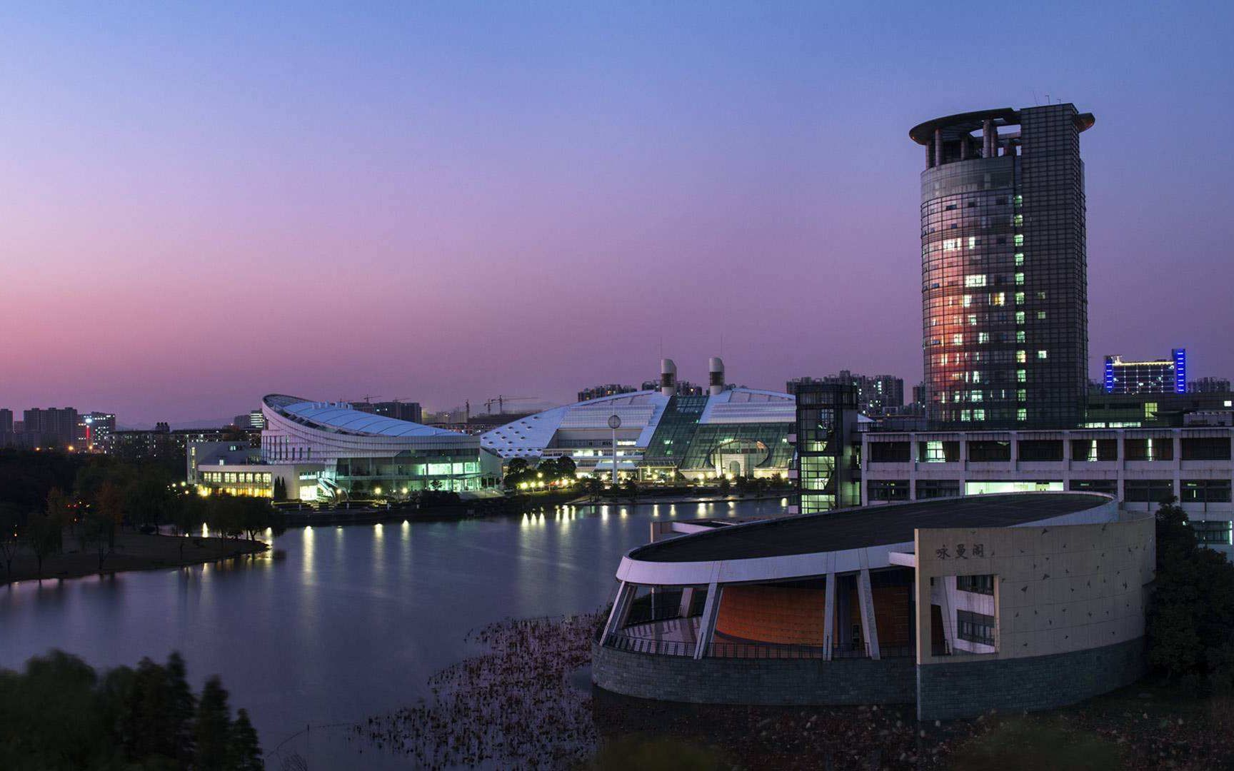 【4k超清画质】第一视角带你一起逛浙大,云游浙江大学玉泉校区 伴随正