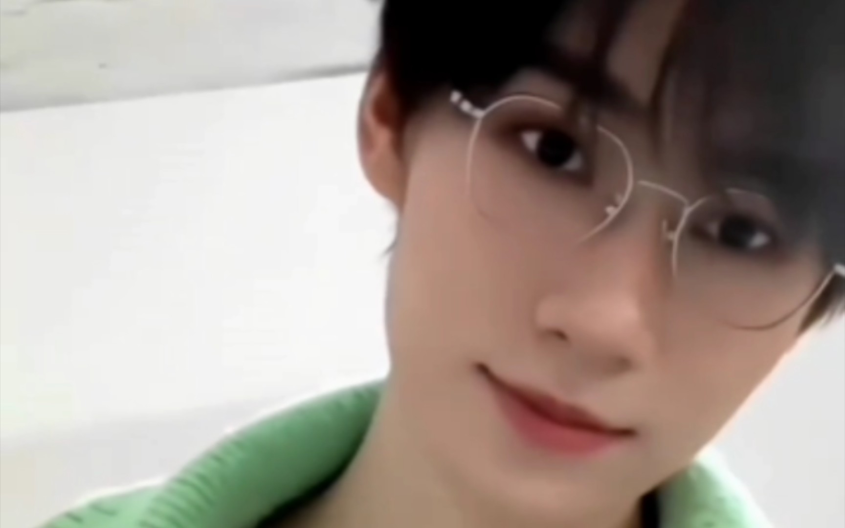 [张真源]把春天养在心上,直至长出蝴蝶的信仰