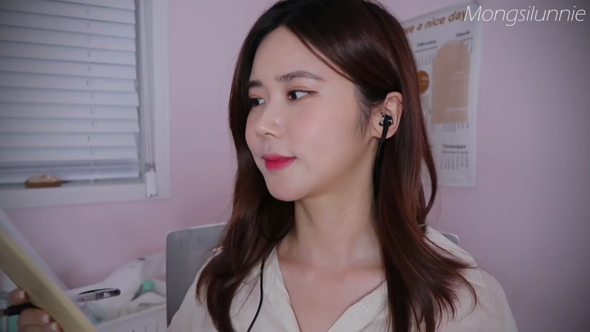 mongsilunnie助眠帮你烫睫毛角色扮演