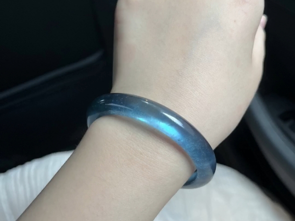 毕业级魔鬼蓝 高冰透体海蓝宝手镯 正宫娘娘驾到 小姐姐返图随手拍 无