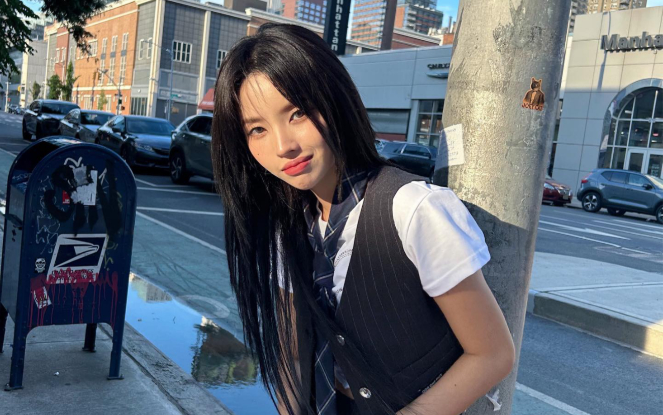 可盐可甜!小娟ins更新出街美照.