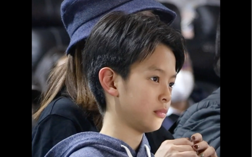 邓超孙俪儿子好帅,给爸妈加油,孙俪还说他是傻孩子