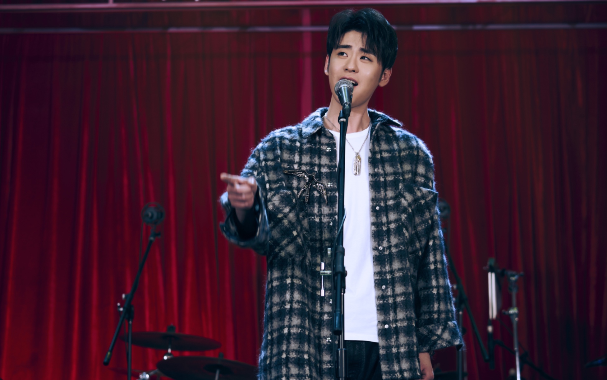 【张云雷 京东小年夜live 1080p】演唱歌曲《趁着》,《探清水河》