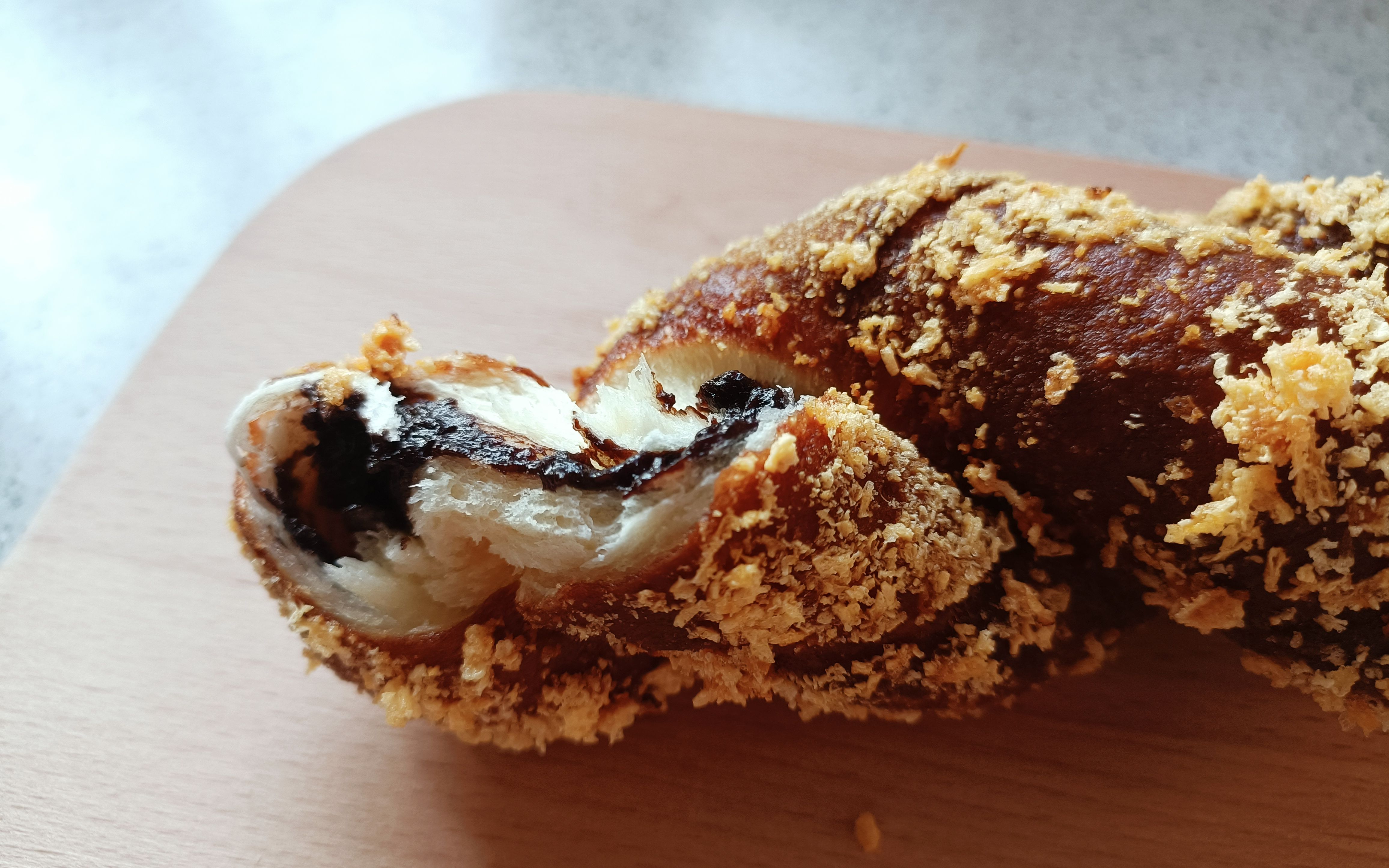 不用再去排队啦,爆浆巧克力麻花在家就能做,超级好吃!