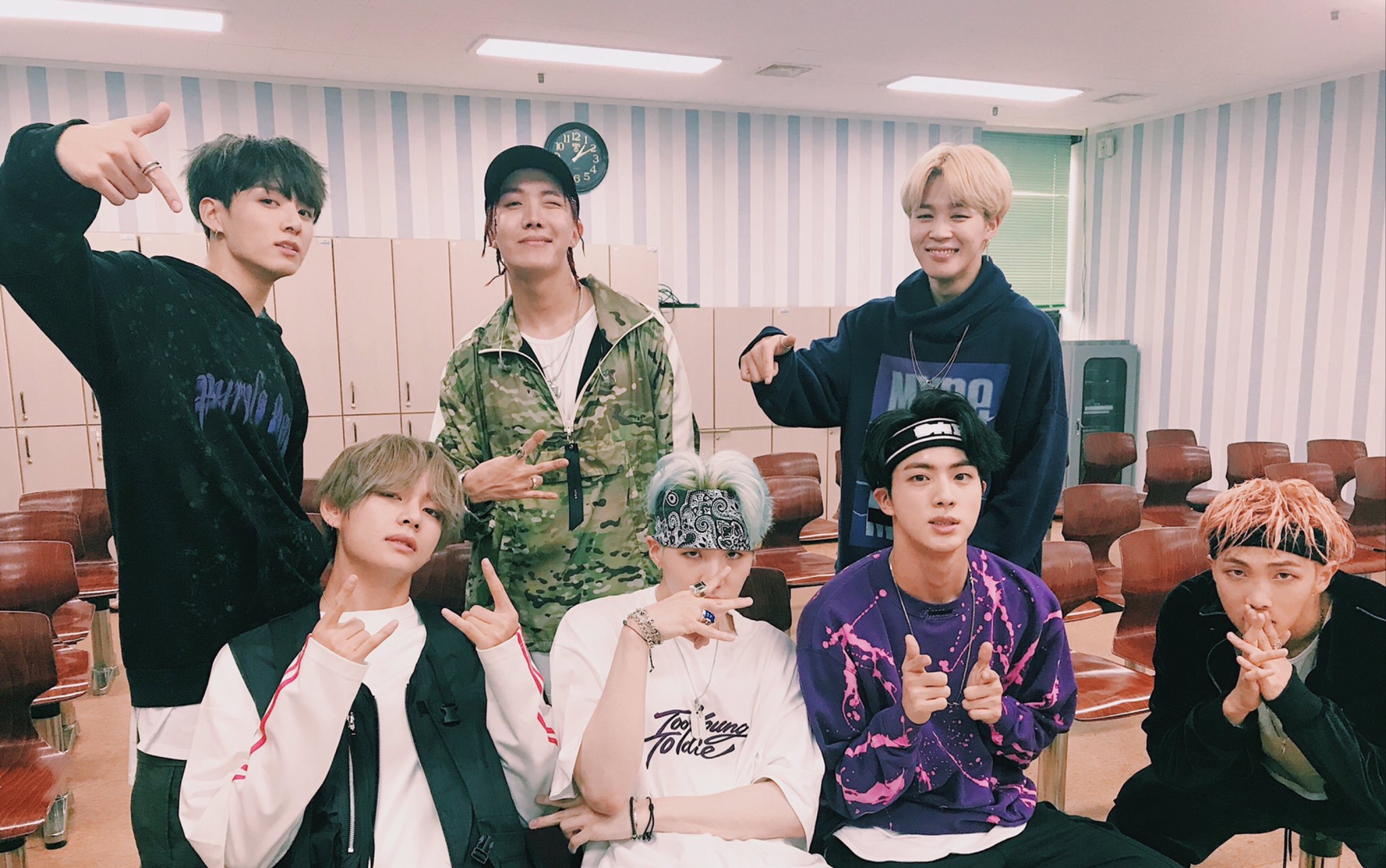 【防弹少年团bts】so what现场(香港演唱会)_哔哩哔哩 (゜-゜)つロ