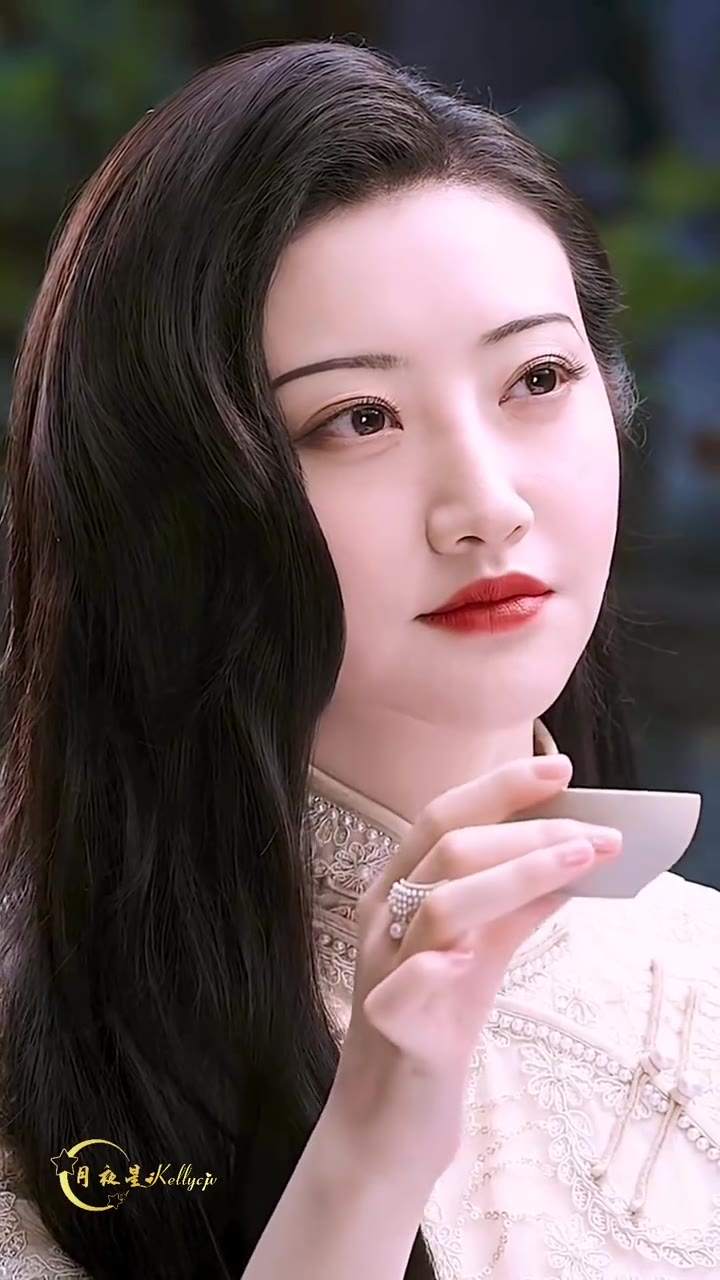 《司藤》司藤小姐的动人姿态!