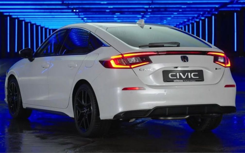 2023款本田思域又赢了!新外观 新增1.5l,轴距加长超大众速腾