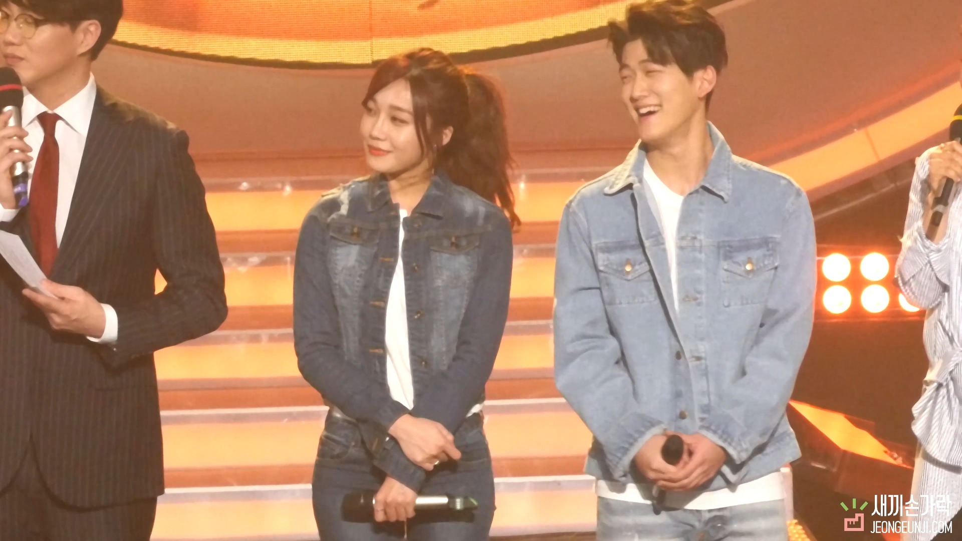 160404 aapink 郑恩地.