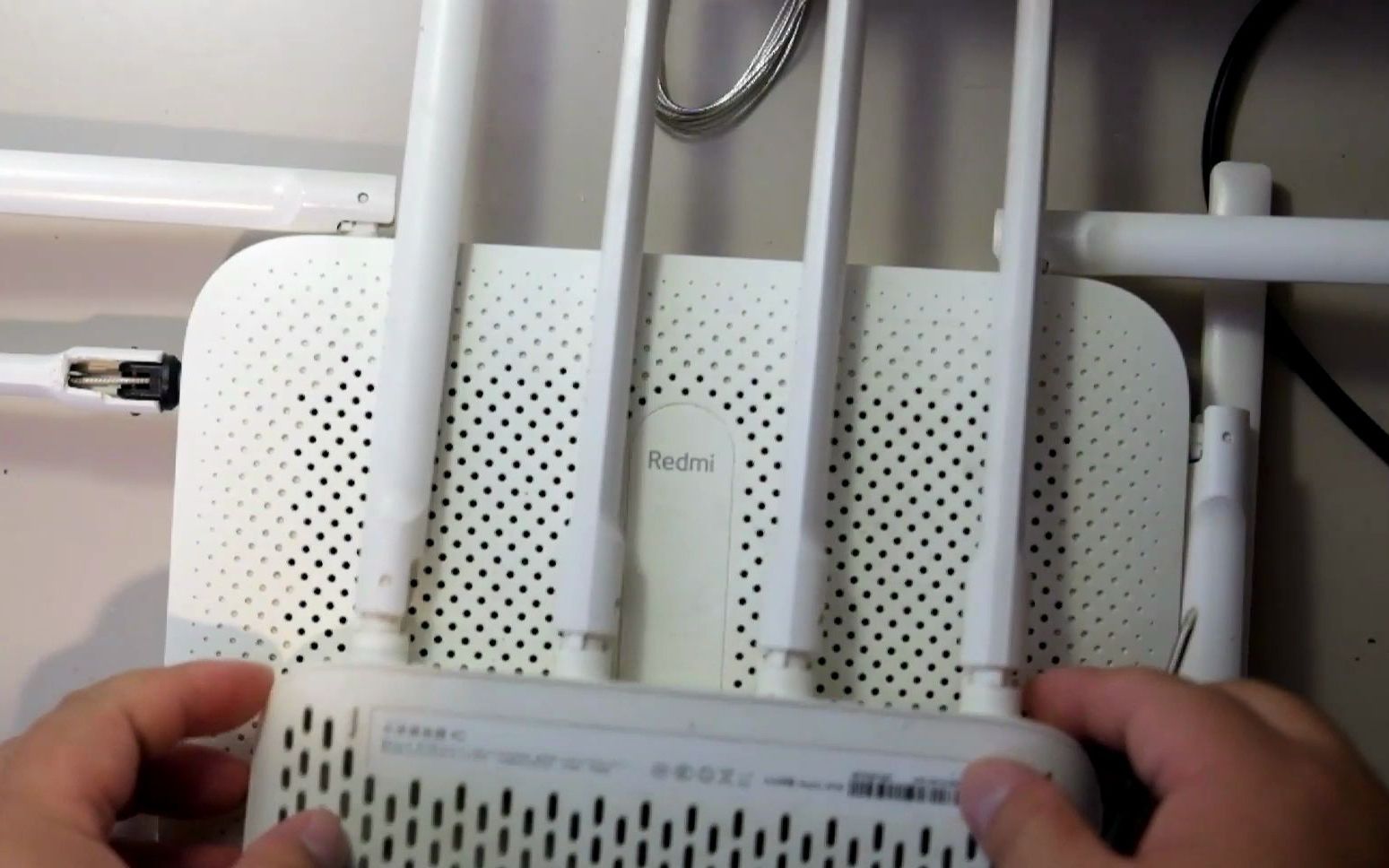 给红米ac2100更换海鲜市场的天线