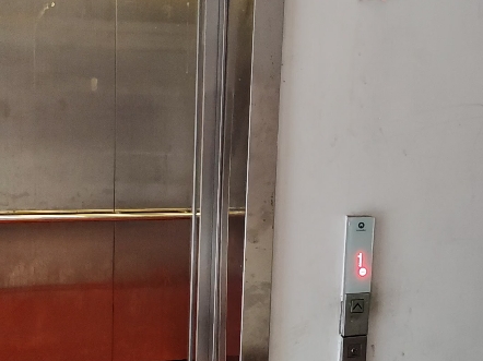 迅达电梯 死机前一分钟的预兆