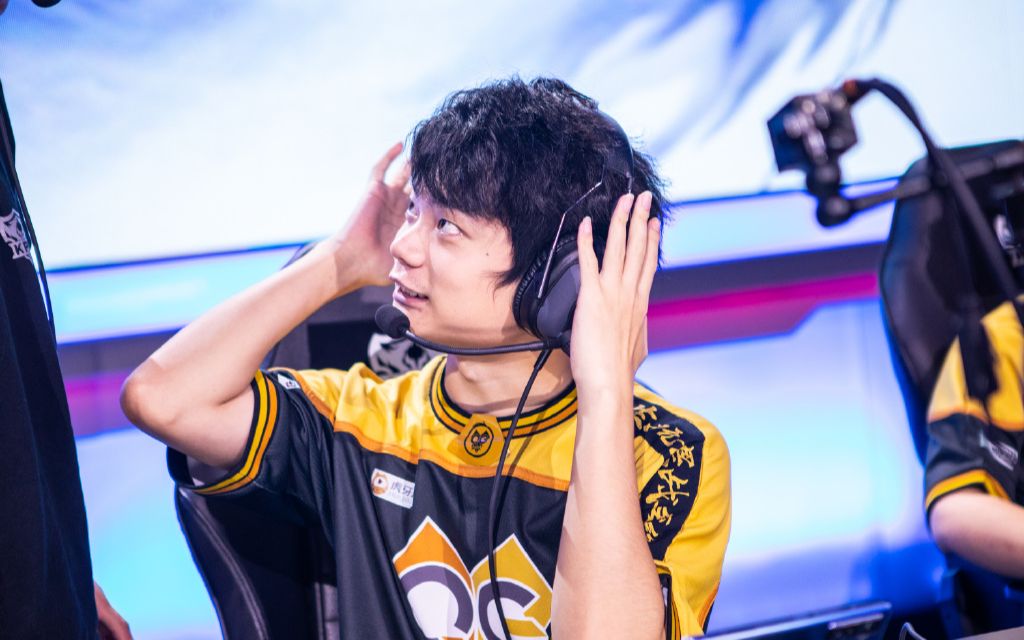 qghappy末将mojo 2020.10.13直播:想跟你一起去看初雪