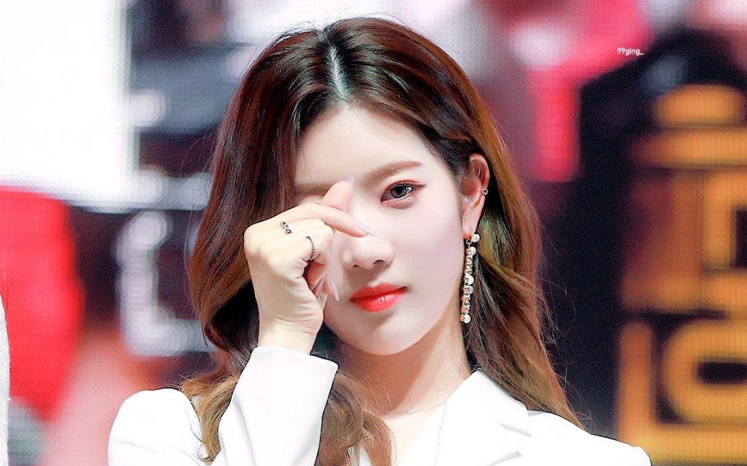 【金定恩kim lip】191214 本月少女meet&up 饭拍合集