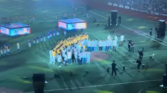 Tải video: 抢先周杰伦! 台北大巨蛋 五月天   4万人演唱会!  职棒英雄周思齐引退赛