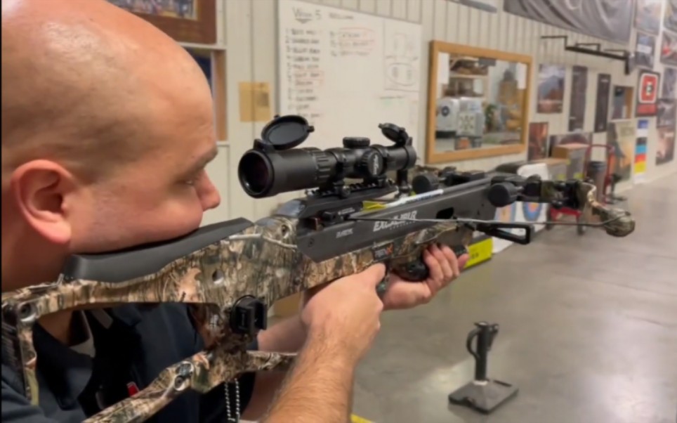 国外高档反曲亚瑟弩