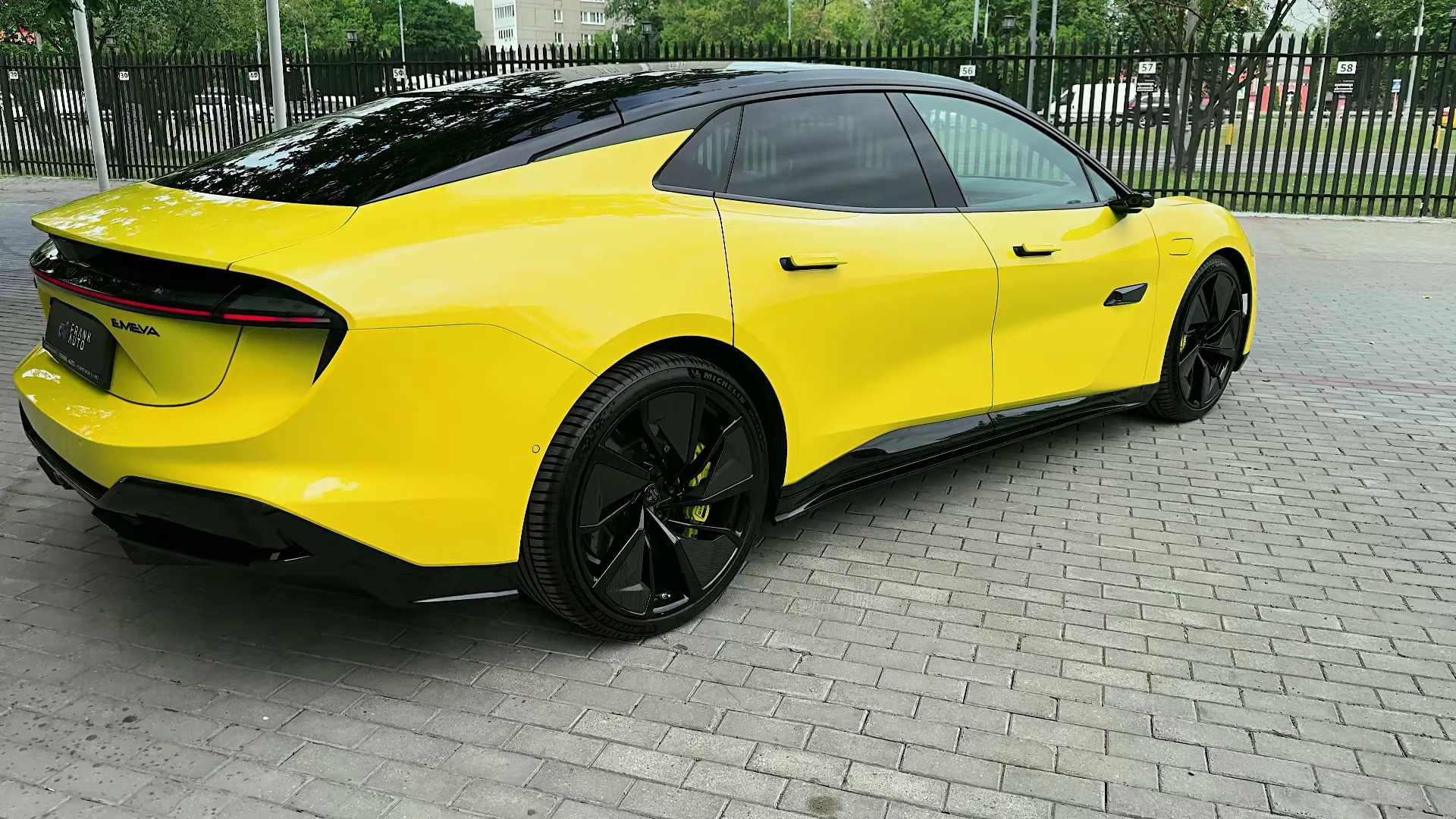 2024 lotus emeya — 超豪华高科技跑车