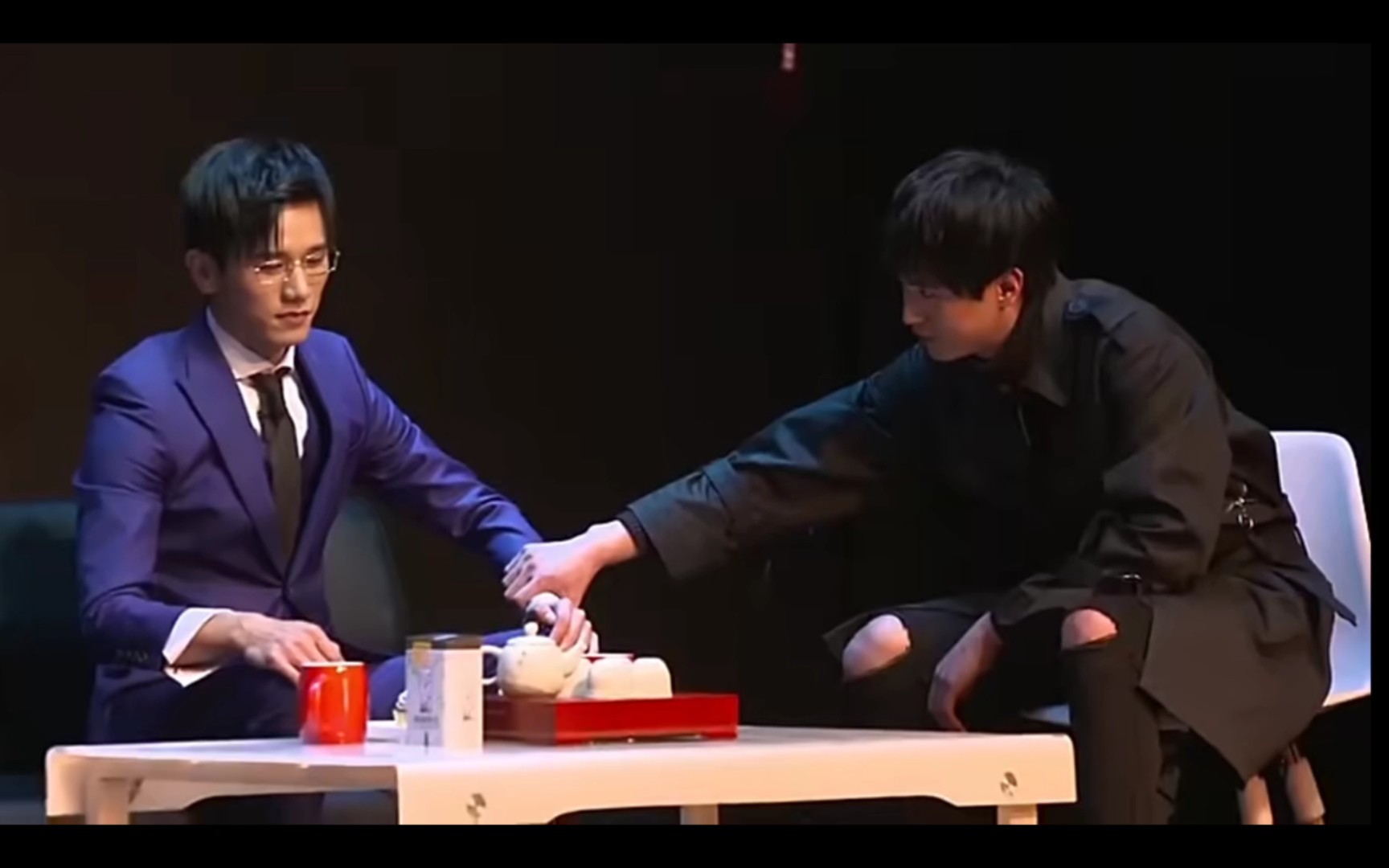 针锋相对舞台剧 王晋透露一直关注顾青裴