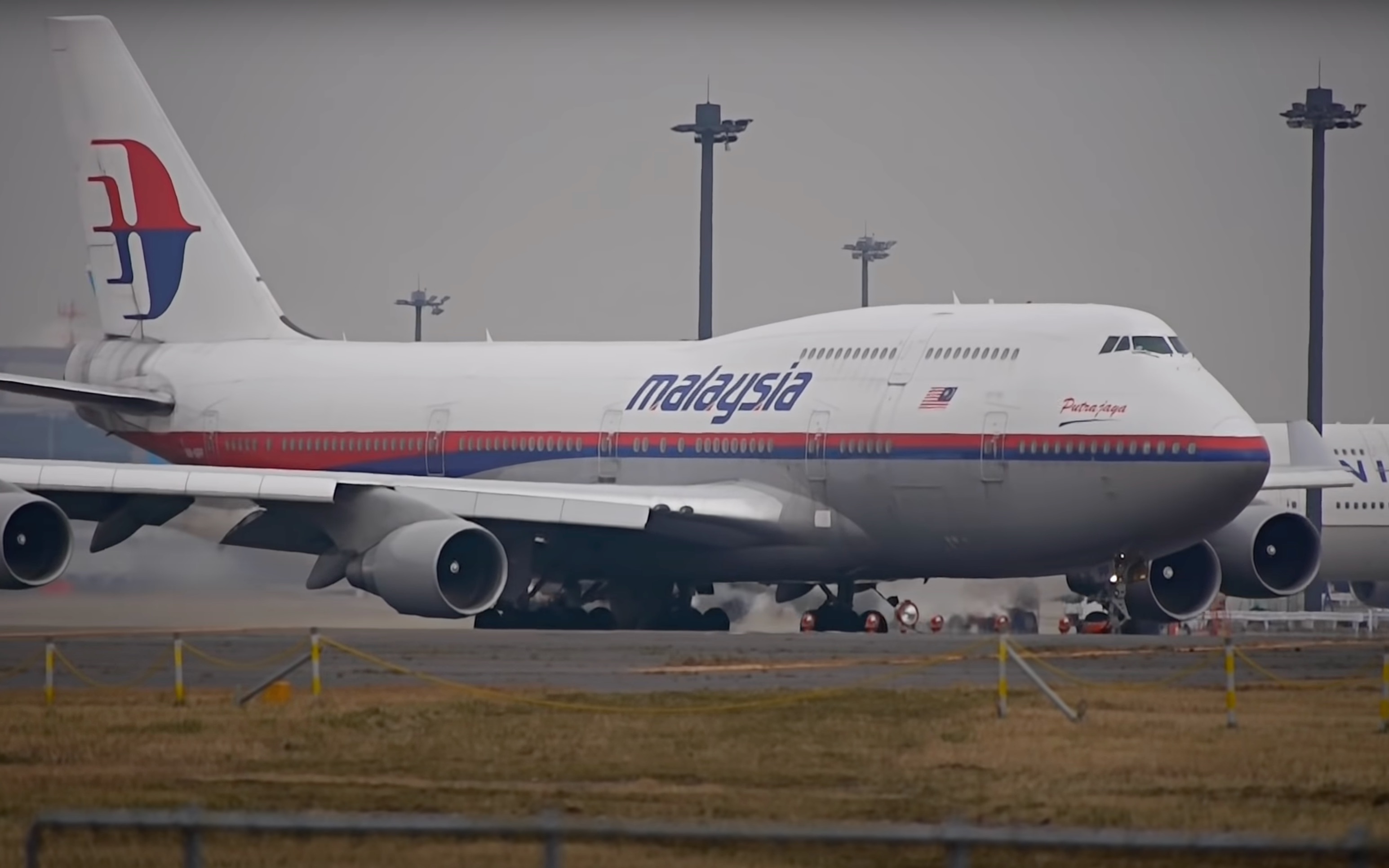 马航波音747-400(9m-mpp)从东京成田机场起飞(已退役)_哔哩哔哩_bili