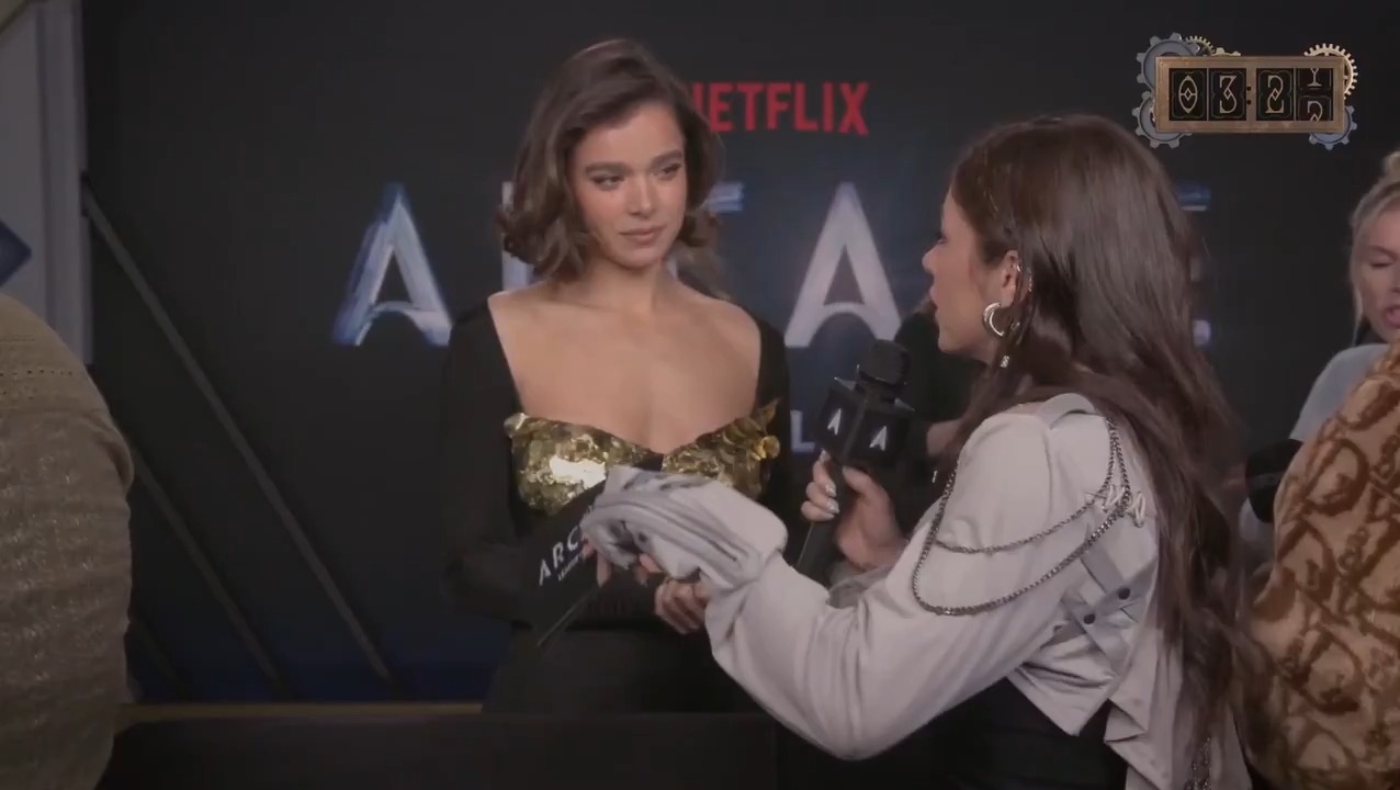 【海莉ⷮŠ斯坦菲尔德】Hailee Steinfeld interview via Riot Games哔哩哔哩bilibili