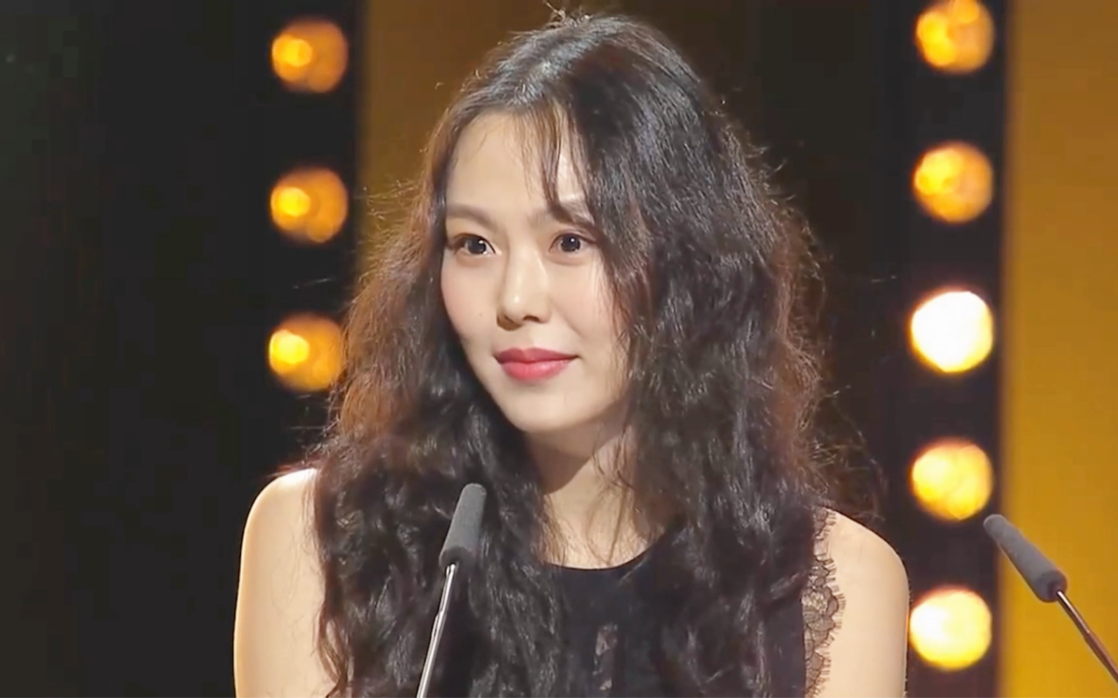 文艺范女王金敏喜18-35岁颜值变化!