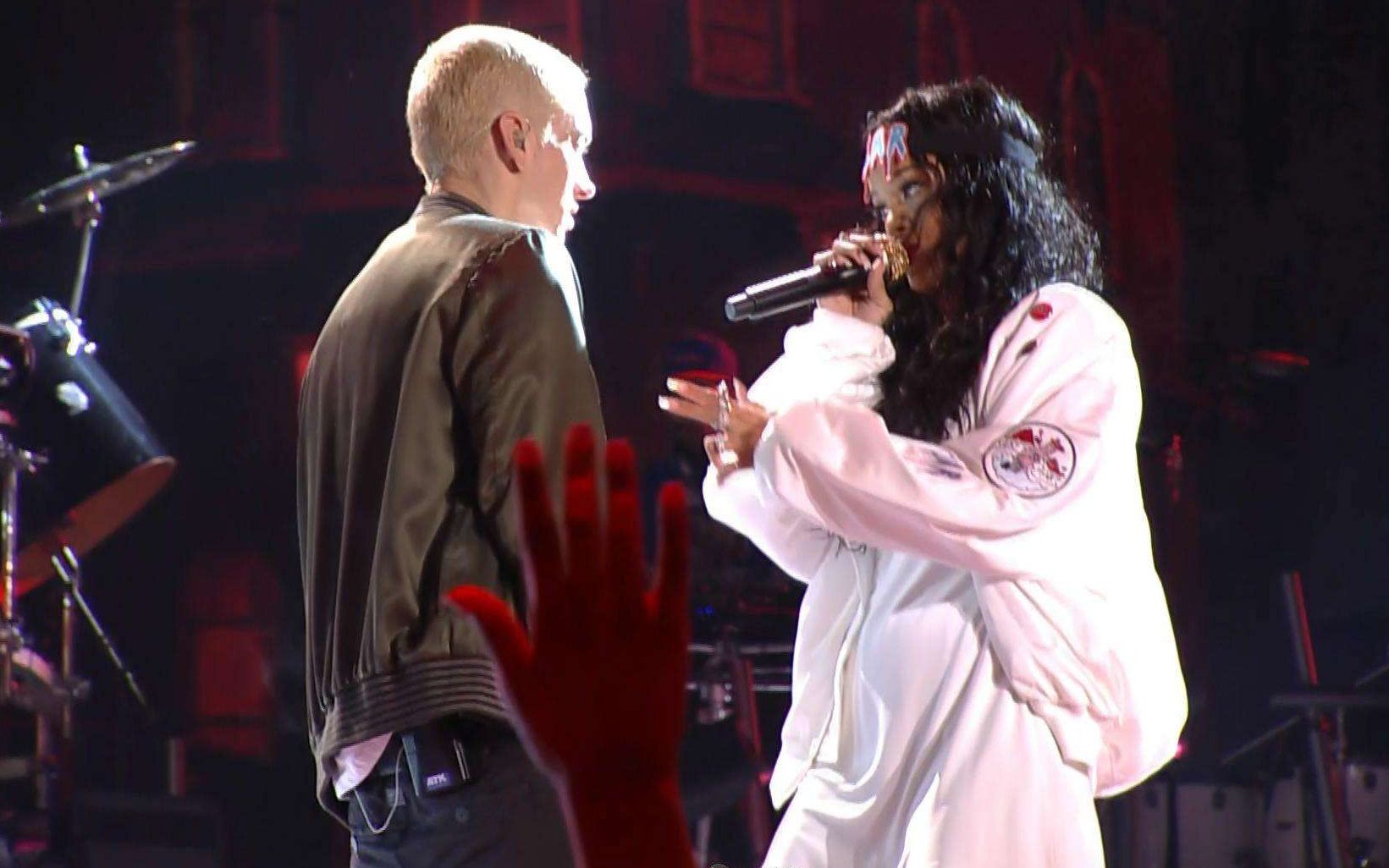 rap之王阿姆eminem阿姆rihannamtv现场演唱monster