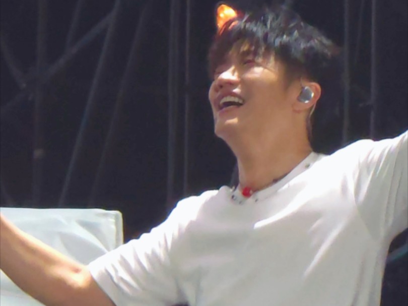 曾毅 自由飞翔 嗨起来797979 20240519珠海草莓