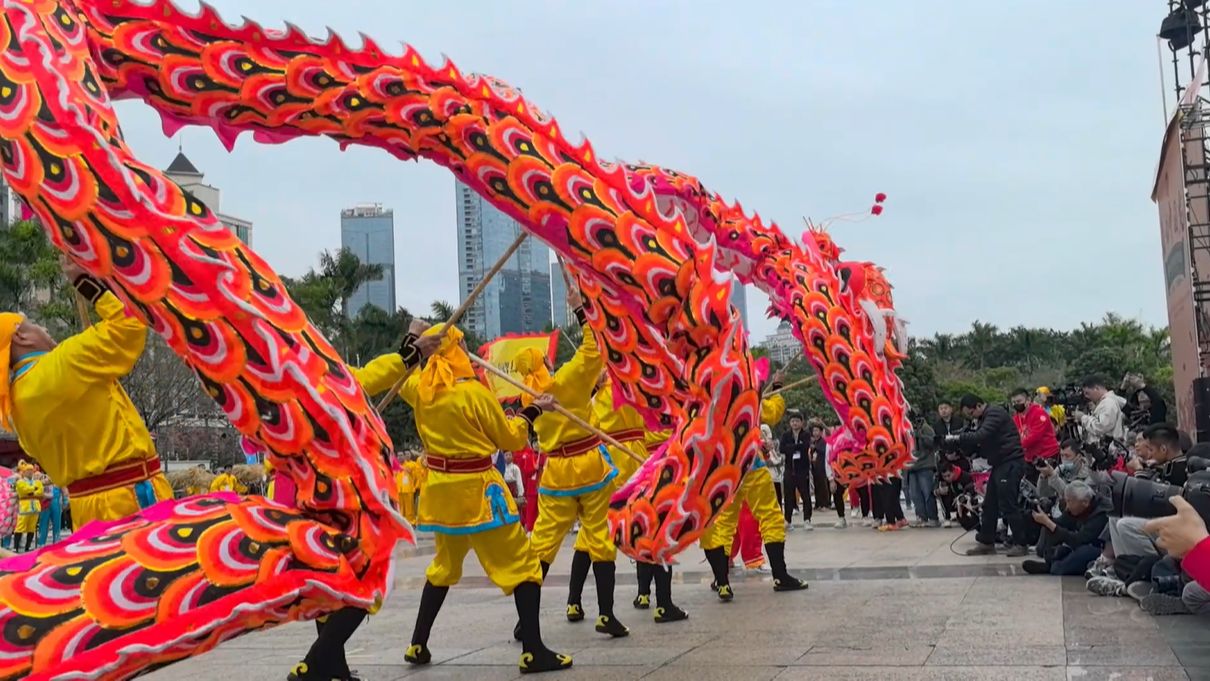 [图]惠州龙舞大巡游，麒麟献瑞耀中华，欢天喜地闹元宵