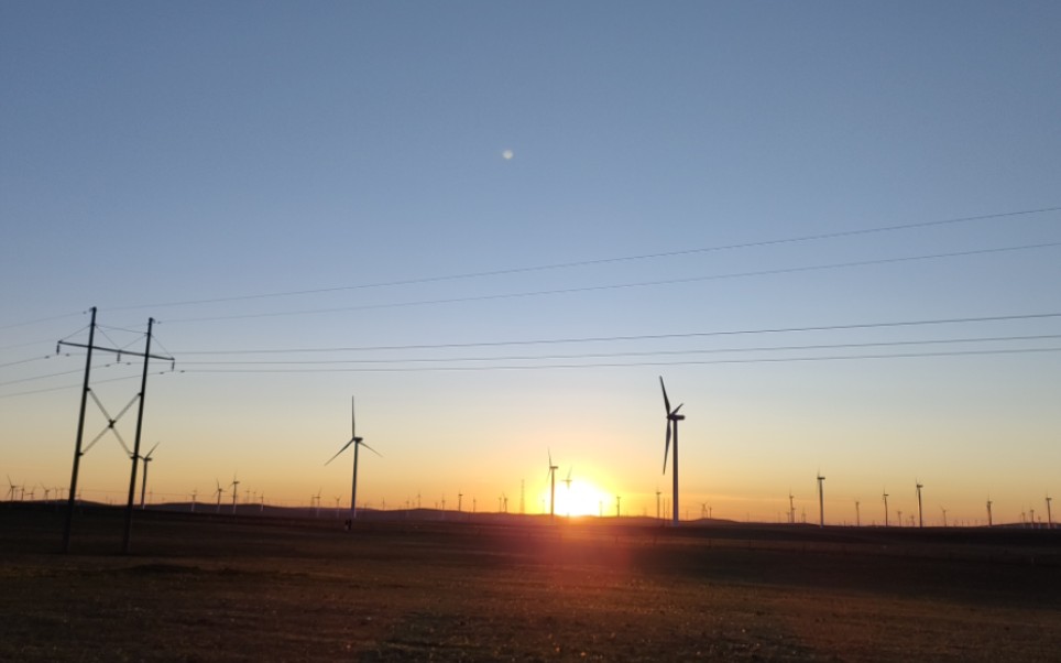 我在凌晨五点的乌兰察布看日出