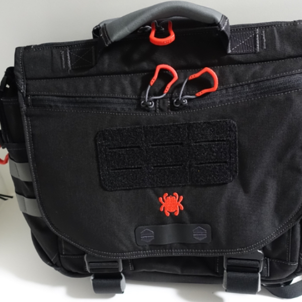 Spyderco messenger bag hot sale