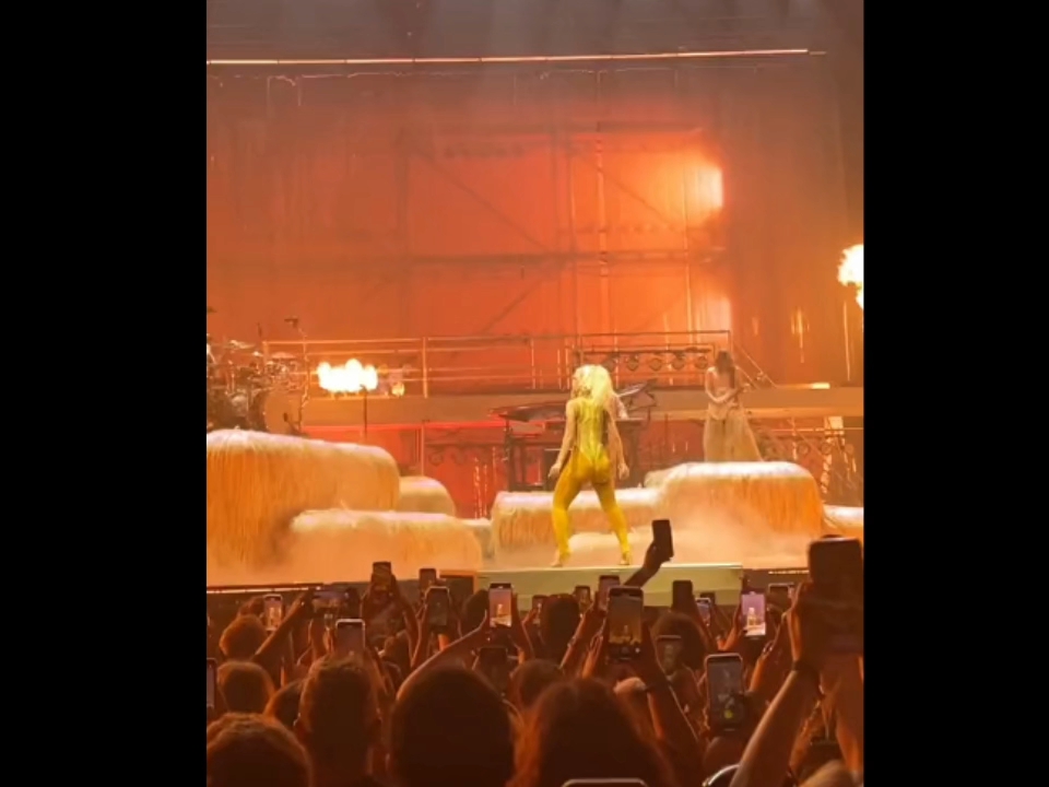 doja cat演唱会热舞.