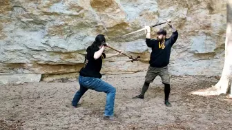 Download Video: 【搬运】Poleaxe vs Zweihander 长柄斧VS巨剑（马洛佐）