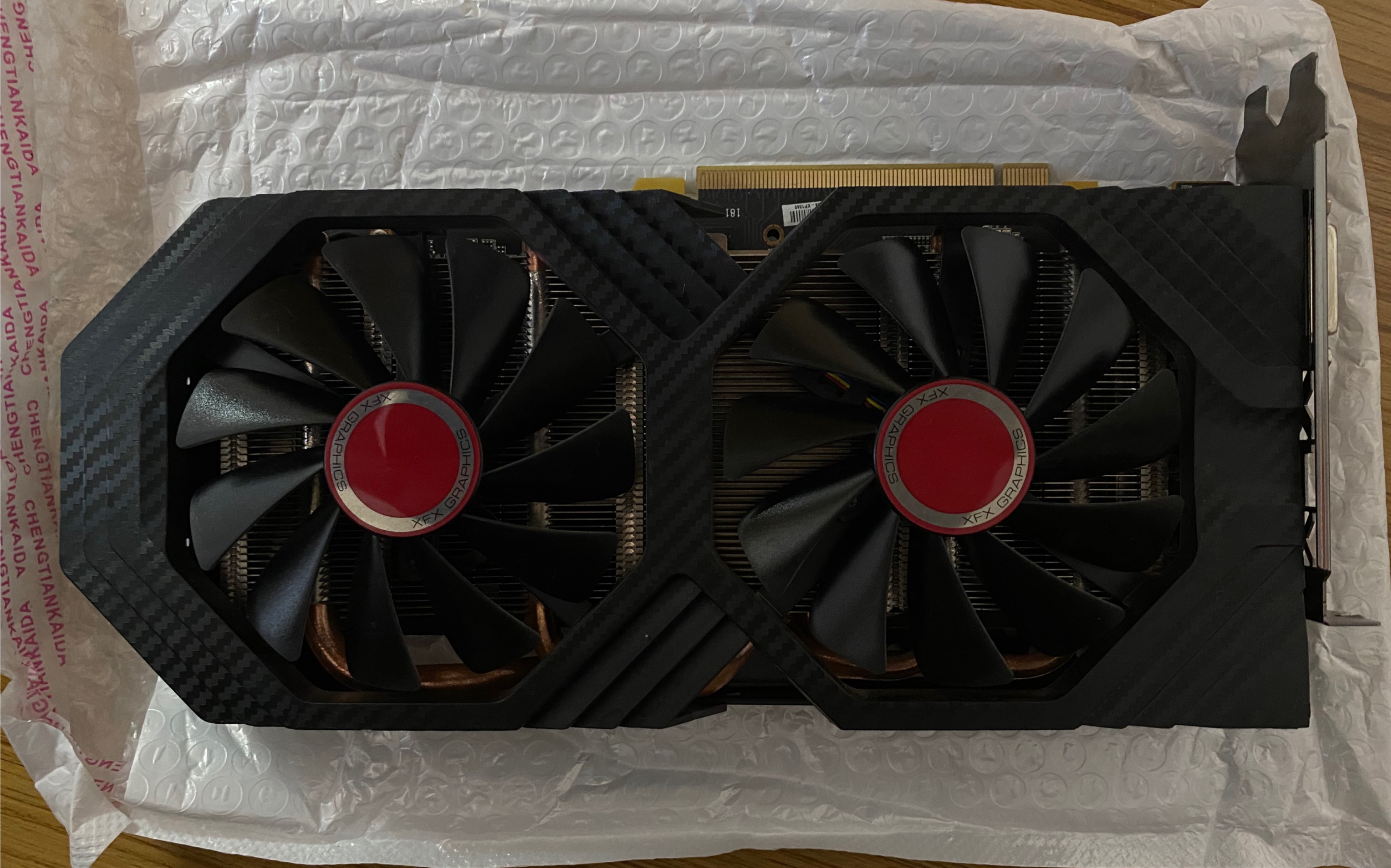 闲鱼买的 rx590 gme到祸了,进行了简单测试,就当留个收货作证视频吧.