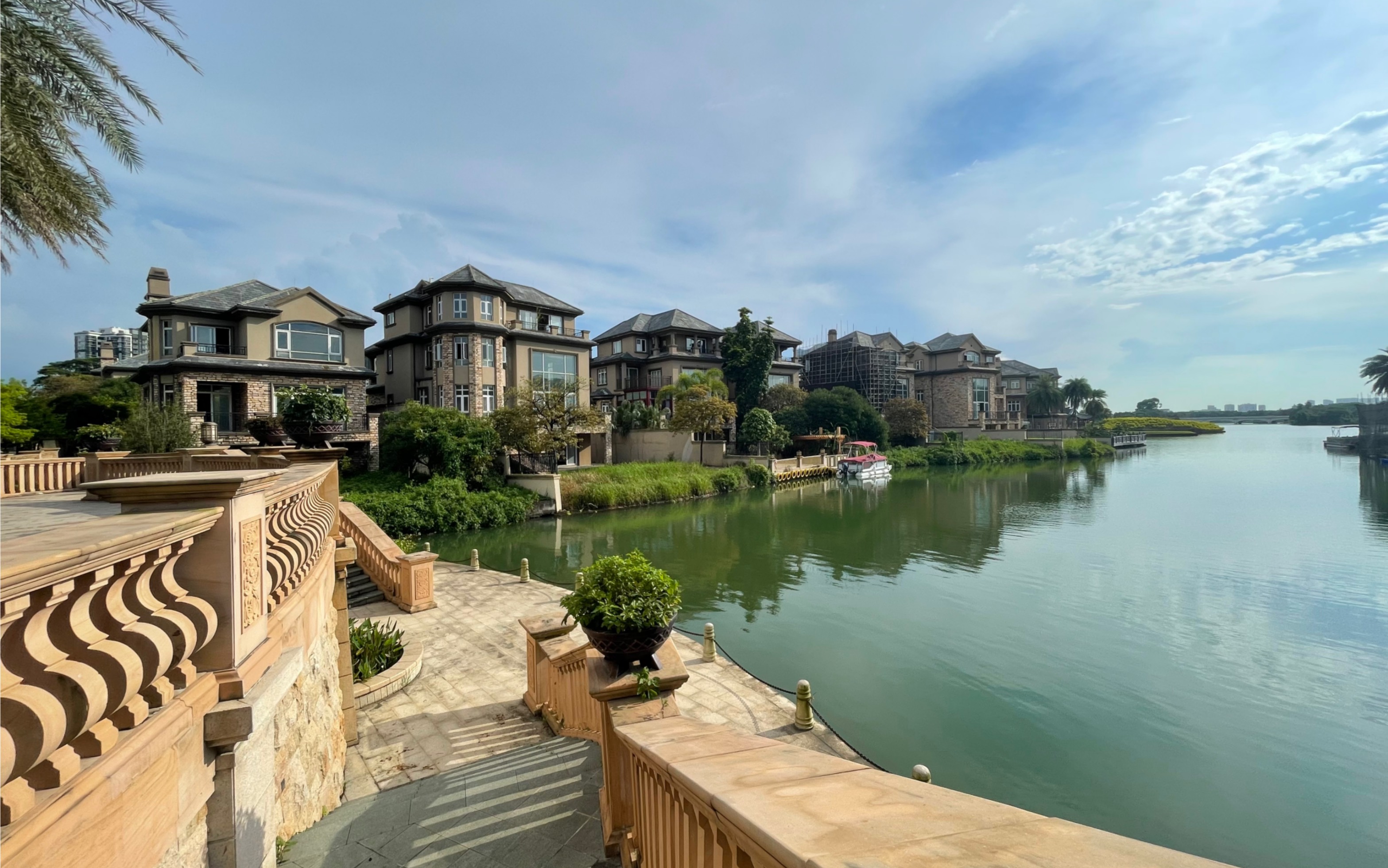 广州南沙西最漂亮别墅,户户码头游艇,专属跑马场真豪宅-bili