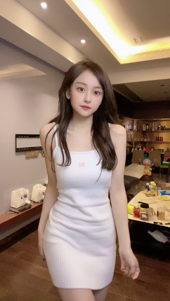 日常更新短视频小美女