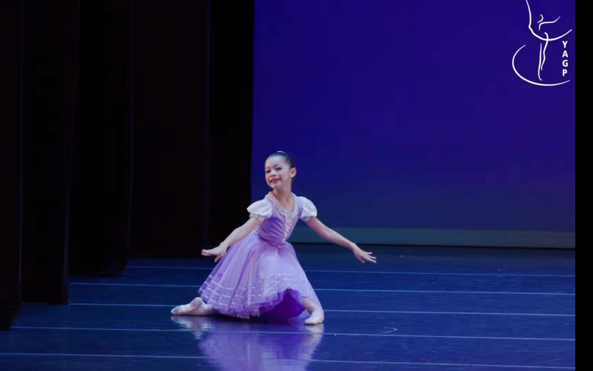 [图]Annie Castellanos - "La Fille Mal Gardee" Variation