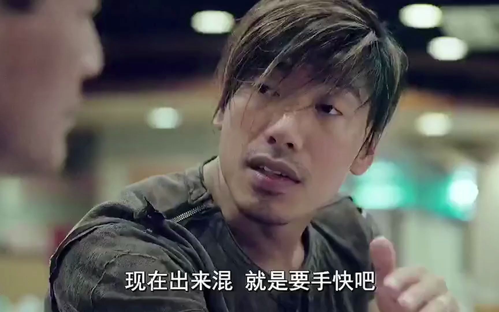 基哥能活6部也是够厉害这样明目张胆的吃里扒外都没人敢治他