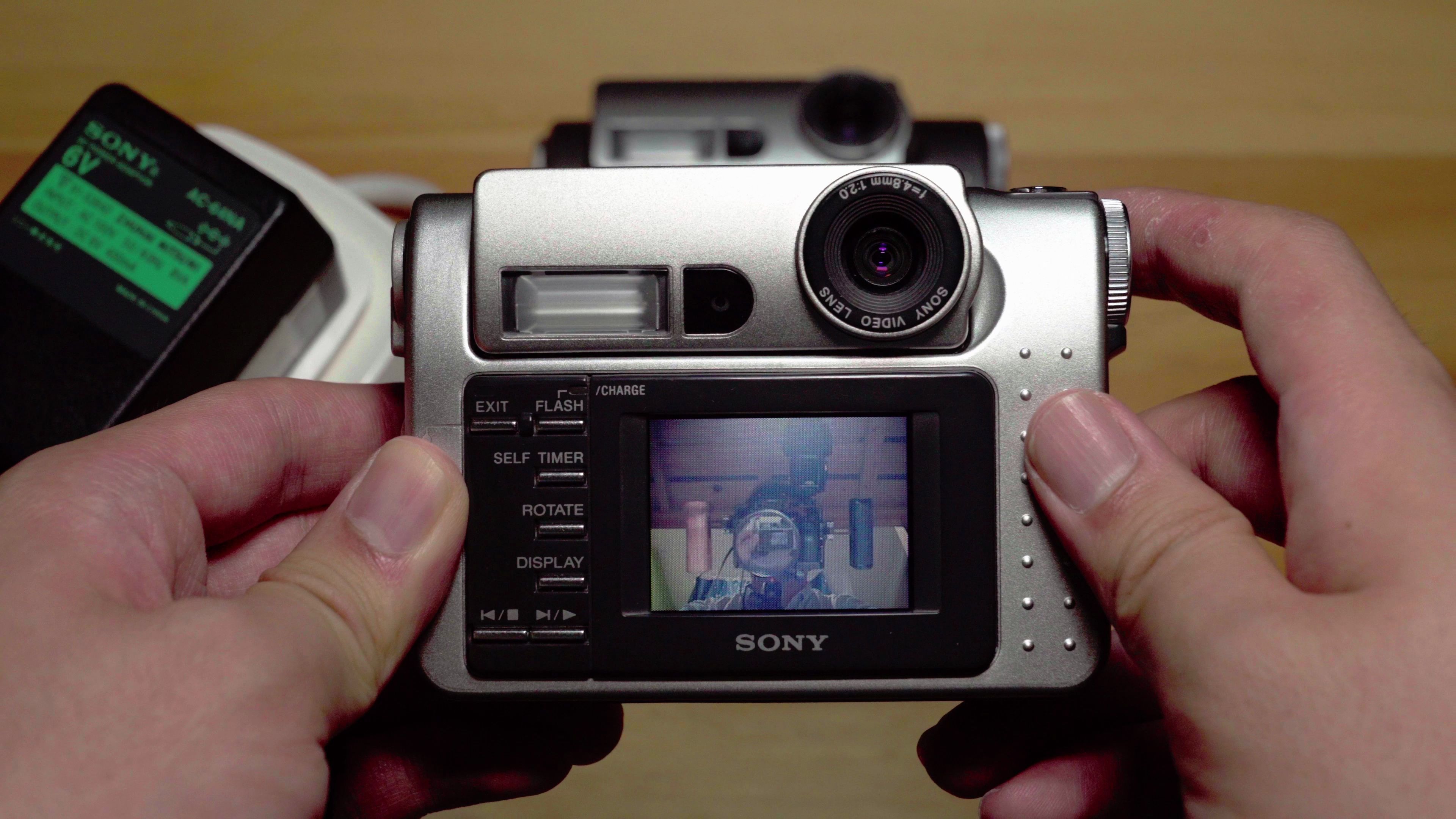 【4k上手】索尼 dsc-f1 首款cyber-shot数码相机(1996年)