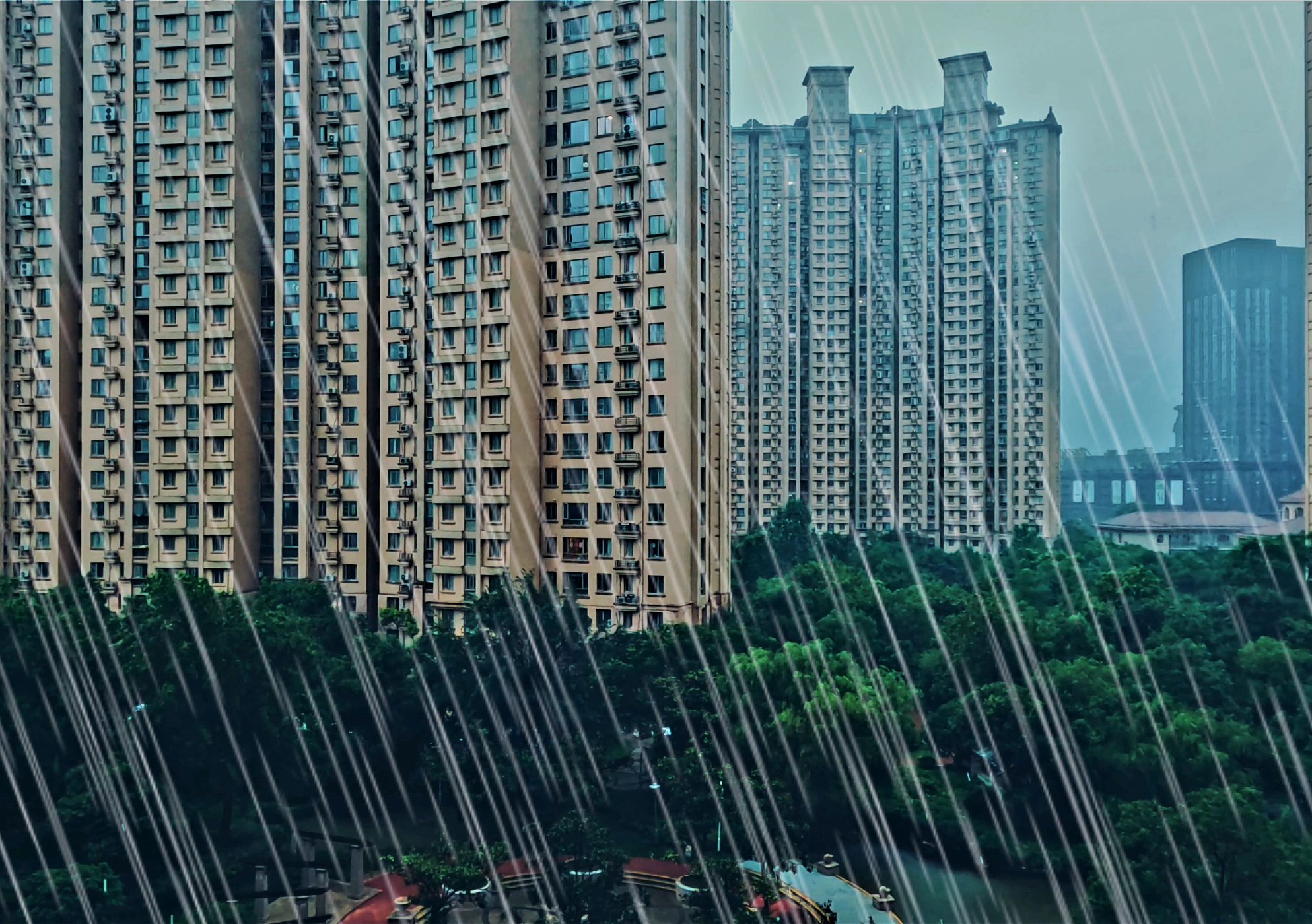 当我的城市遭遇雷雨