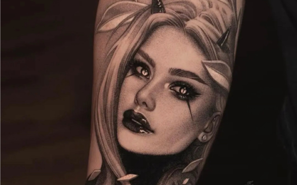 小臂 写实 纹身