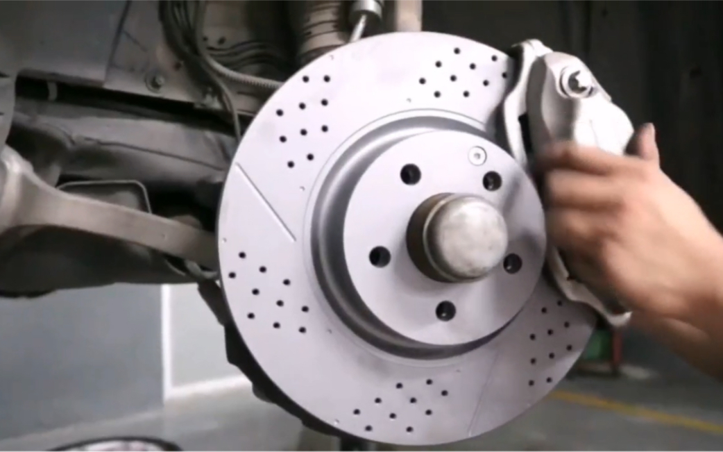 奔驰s3000刹车性能升级