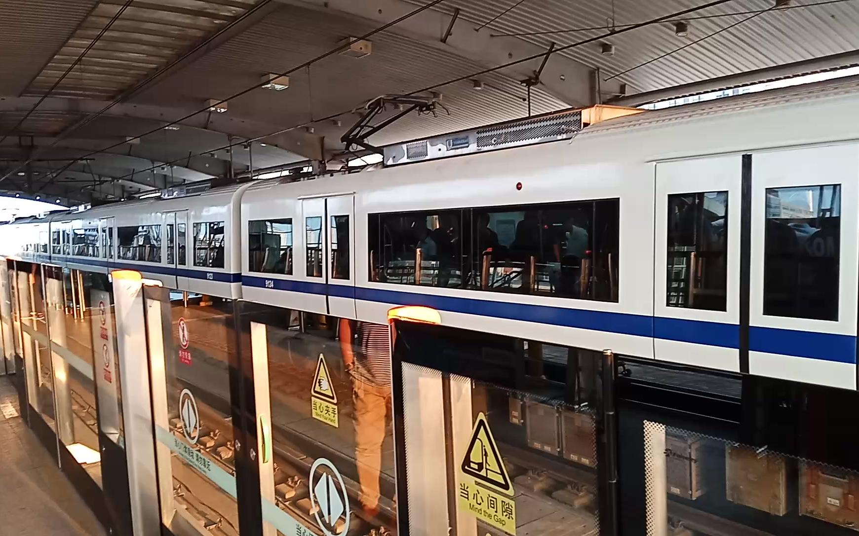 【天津】【津滨轻轨】从新涂装的9号线_哔哩哔哩 (゜-゜)つロ 干杯