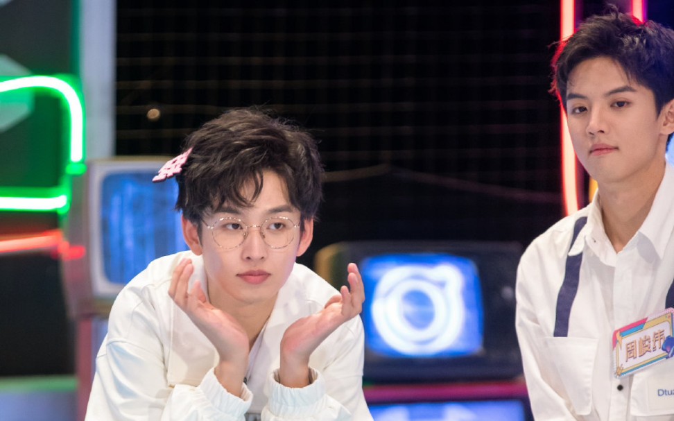 纬钧名侦探学院纬钧的甜甜视频