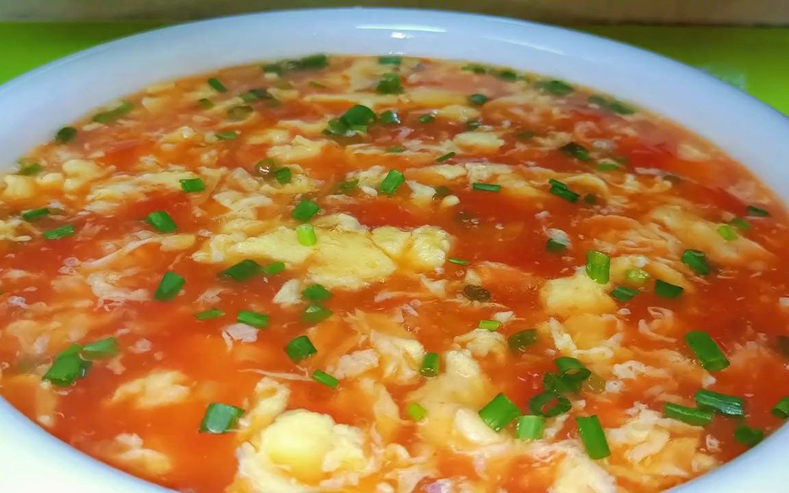 西红柿蛋花汤很多人都做不好,大厨分享正确做法,营养又美味