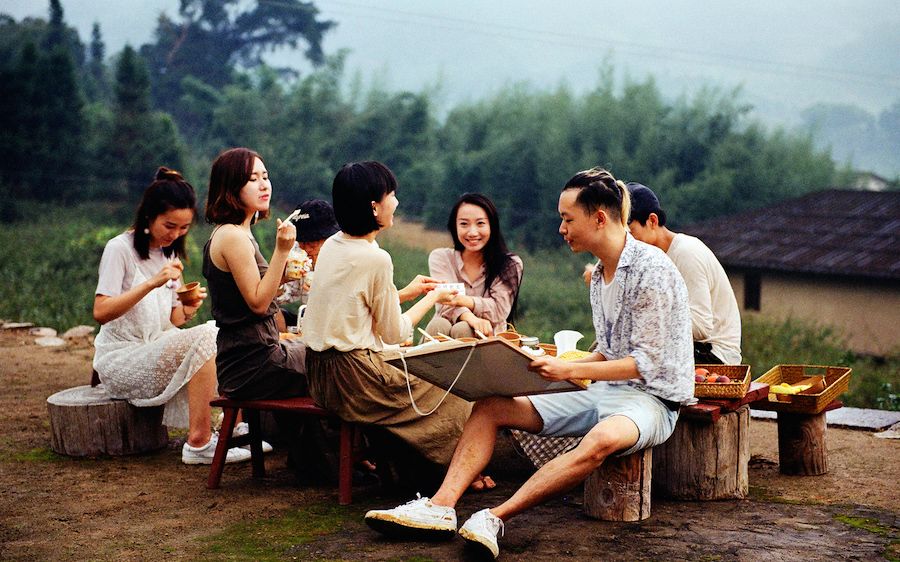 7个青年集体失业后,竟靠着玩野餐成为了网红